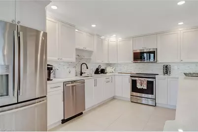 4041 Gulf Shore Blvd N #1109, Naples, FL 34103 - Photo 9