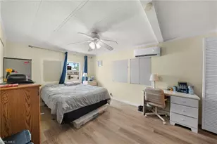 11170 Ballweg Ln, Fort Myers, FL 33908 - Photo 19