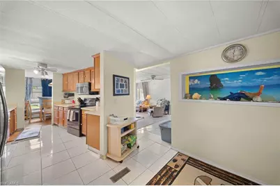 11170 Ballweg Ln, Fort Myers, FL 33908 - Photo 9