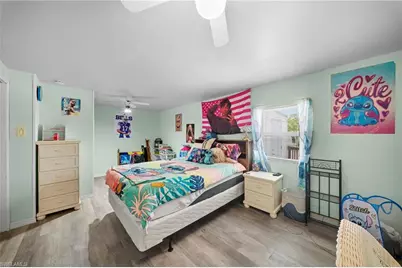 11170 Ballweg Ln, Fort Myers, FL 33908 - Photo 15