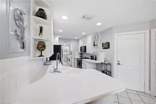 5661 Cove Cir, Naples, FL 34119 - Photo 9