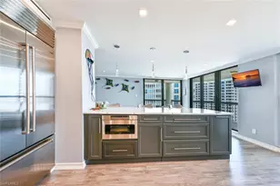 4551 Gulf Shore Blvd N, Naples, FL 34103 - Photo 13