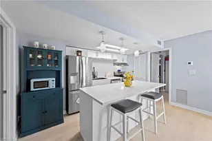 248 Palm Dr, Naples, FL 34112 - Photo 9