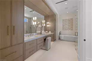 850 10th St N, Naples, FL 34102 - Photo 17