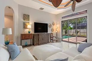14636 Beaufort Cir, Naples, FL 34119 - Photo 3