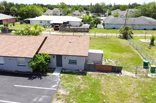 1940 48th St SW, Naples, FL 34116 - Photo 3