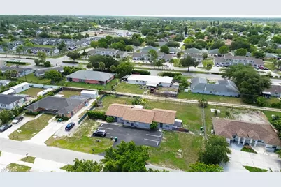 1940 48th St SW, Naples, FL 34116 - Photo 13