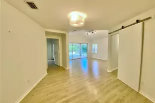 1096 Woodshire Ln, Naples, FL 34105 - Photo 7