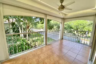 1096 Woodshire Ln, Naples, FL 34105 - Photo 5