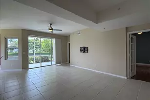 359 Dover Pl, Naples, FL 34104 - Photo 3