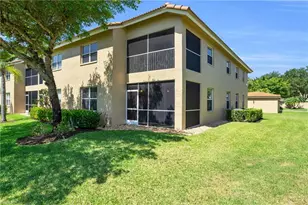 6560 Huntington Lakes Cir, Naples, FL 34119 - Photo 23