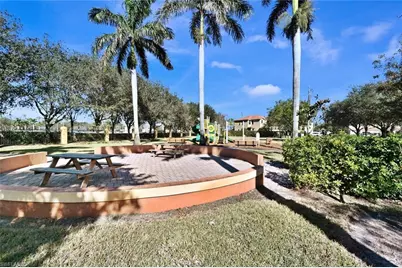 7631 Bristol Cir, Naples, FL 34120 - Photo 41