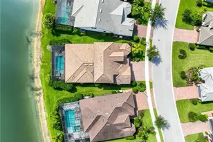 7759 Winding Cypress Dr, Naples, FL 34114 - Photo 37
