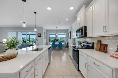 18725 Lake Hammock Dr, Naples, FL 34114 - Photo 5