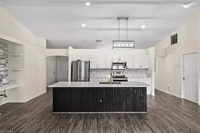 2511 20th St SW, Lehigh Acres, FL 33976 - Photo 9