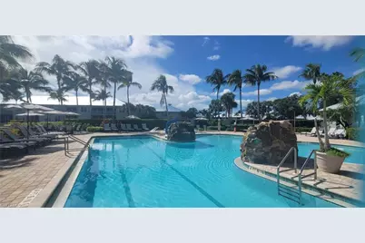 7920 Mahogany Run Ln #1015, Naples, FL 34113 - Photo 3