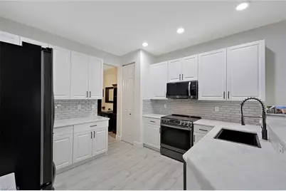 1430 Mariposa Cir #102, Naples, FL 34105 - Photo 3
