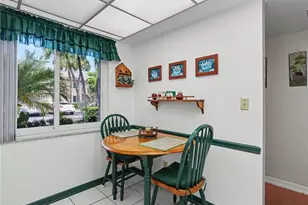 3816 Snowflake Ln, Naples, FL 34112 - Photo 7