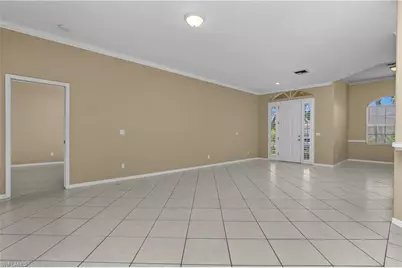 11082 Lakeland Cir, Fort Myers, FL 33913 - Photo 7