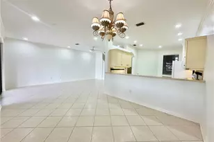 15031 Summit Pl Cir, Naples, FL 34119 - Photo 5