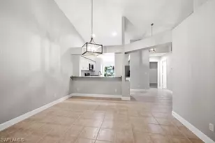 1660 Royal Cir, Naples, FL 34112 - Photo 9