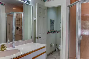2462 Hidden Lake Dr, Naples, FL 34112 - Photo 17