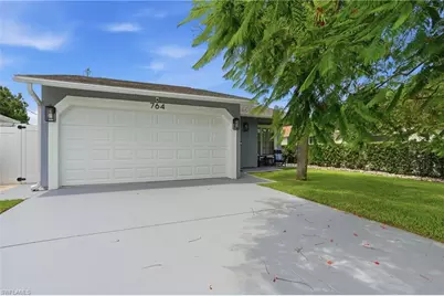 764 94th Ave N, Naples, FL 34108 - Photo 9