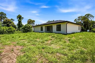 739 Fullerton Ave S, Lehigh Acres, FL 33974 - Photo 39
