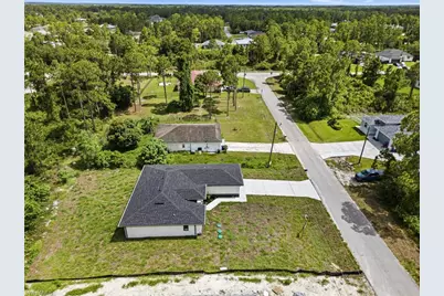 739 Fullerton Ave S, Lehigh Acres, FL 33974 - Photo 9