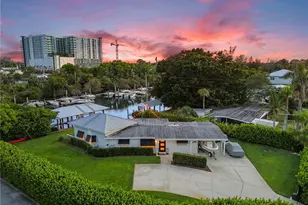 2180 Harbor Ln, Naples, FL 34104 - Photo 3