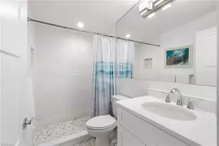 2180 Harbor Ln, Naples, FL 34104 - Photo 23