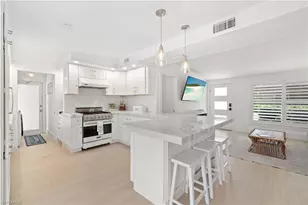 2180 Harbor Ln, Naples, FL 34104 - Photo 7