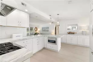 2180 Harbor Ln, Naples, FL 34104 - Photo 9