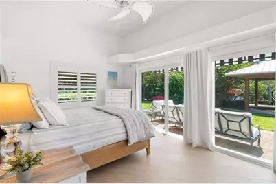 2180 Harbor Ln, Naples, FL 34104 - Photo 17