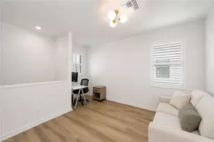 12964 Pembroke Dr, Naples, FL 34105 - Photo 9