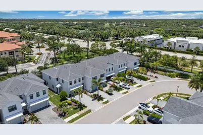 12964 Pembroke Dr, Naples, FL 34105 - Photo 17