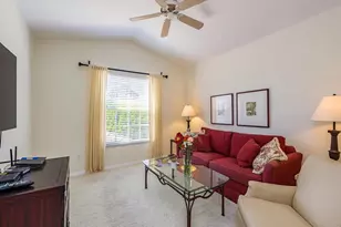 8405 Excalibur Cir, Naples, FL 34108 - Photo 3