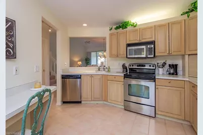 8405 Excalibur Cir #D9, Naples, FL 34108 - Photo 5