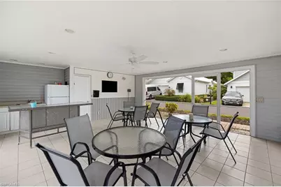 3157 Carriage Cir, Naples, FL 34105 - Photo 27
