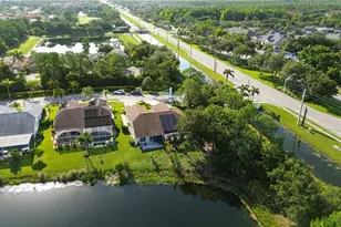 5205 Whitten Dr, Naples, FL 34104 - Photo 35