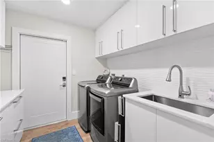 245 Monterey Dr, Naples, FL 34119 - Photo 23