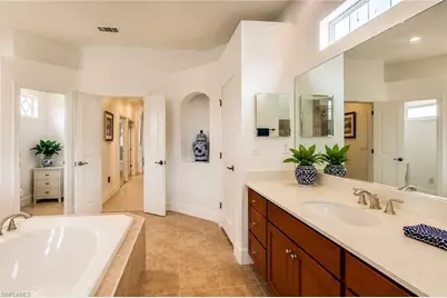 8263 Potomac Ln, Naples, FL 34104 - Photo 35