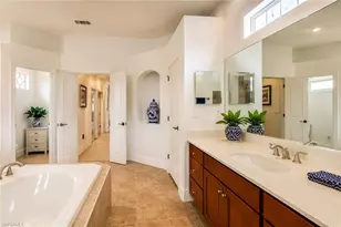 8263 Potomac Ln, Naples, FL 34104 - Photo 35