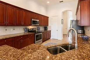 8263 Potomac Ln, Naples, FL 34104 - Photo 25