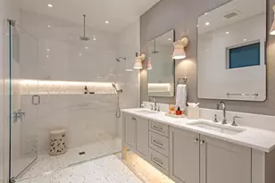 55 13th Ave S, Naples, FL 34102 - Photo 15