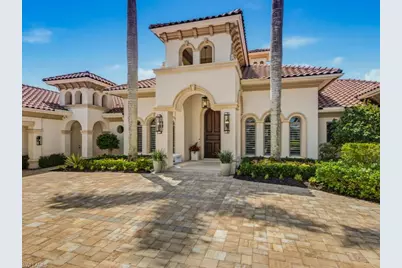 9758 Niblick Ln, Naples, FL 34108 - Photo 3
