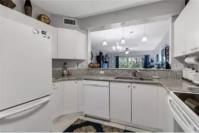 7823 Regal Heron Cir #105, Naples, FL 34104 - Photo 11