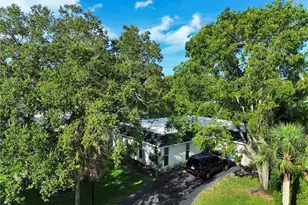 205 Georgetown Blvd, Naples, FL 34112 - Photo 35