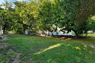 205 Georgetown Blvd, Naples, FL 34112 - Photo 33