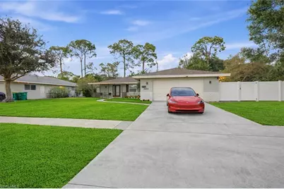 2473 Poinciana St, Naples, FL 34105 - Photo 5